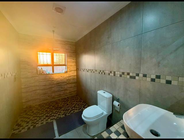4 BEDROOM FREESTANDING FOR SALE IN BIRDSWOOD
